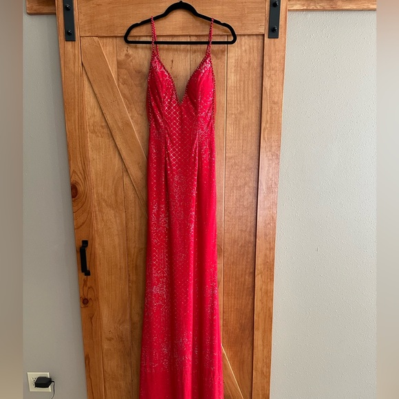 Red Jovani 57897 Gown Size 6 - Picture 2 of 8